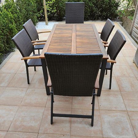 Eleonoras Ferienwohnung In Wuerzburg Stadt Mit Terrasse Im Erdgeschoss Inklusive Eigenen Parkplaetzen Vor Der Tuer ภายนอก รูปภาพ